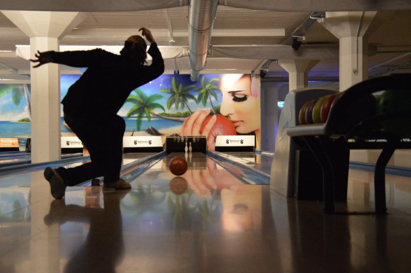 Spare im Bowlingcenter PrestigeBowling in Dübendorf